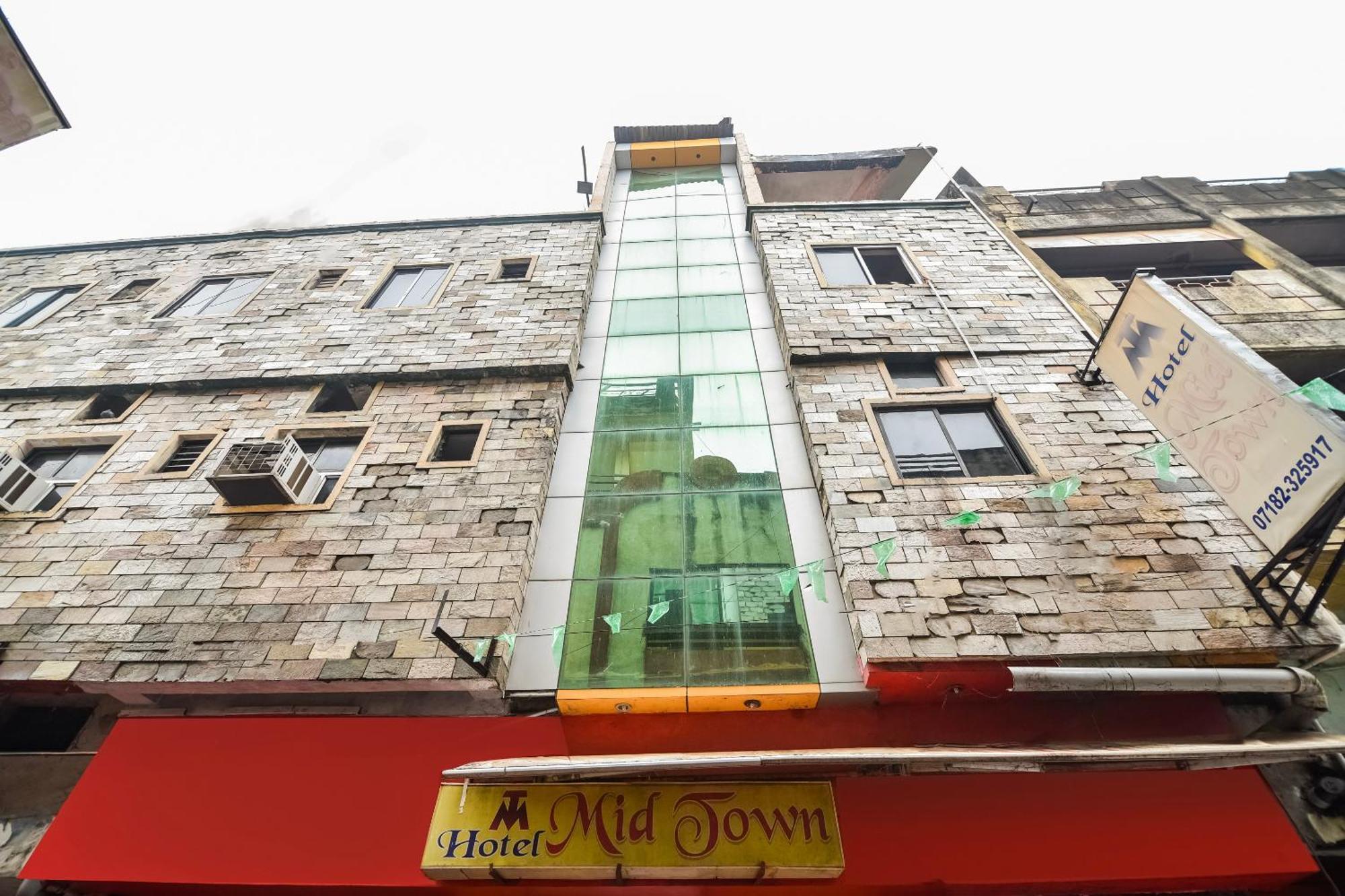 Spot On Hotel Midtown Gondia Dış mekan fotoğraf